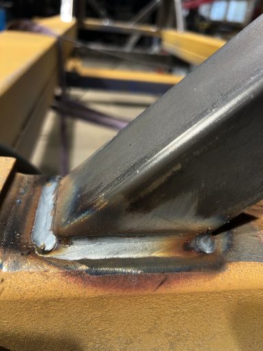 Schweißnaht an Metallkonstruktion